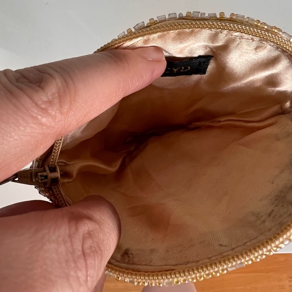 Beaded heart coin purse nwt - Picture 2 of 3